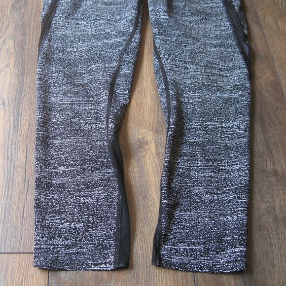 Lululemon High Rise Pace Perfect Tight size 10 *EUC - Picture 6 of 12